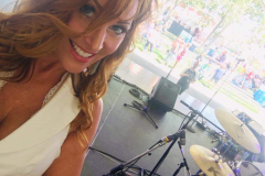 shannon-rider-singing-photo03